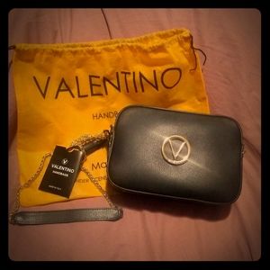 Brand new/ never used Valentino handbag